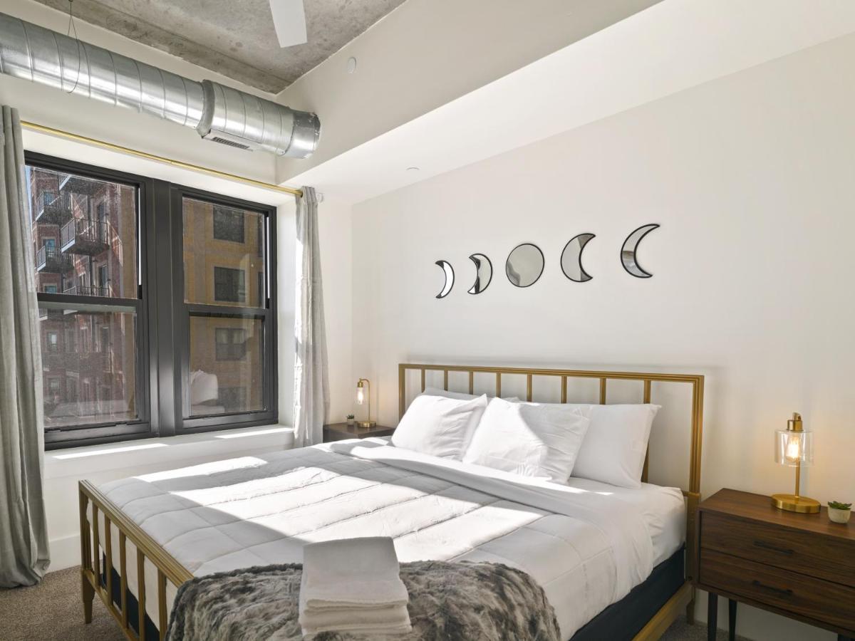 Clover Luxury High-Rise Downtown South Bend Bagian luar foto