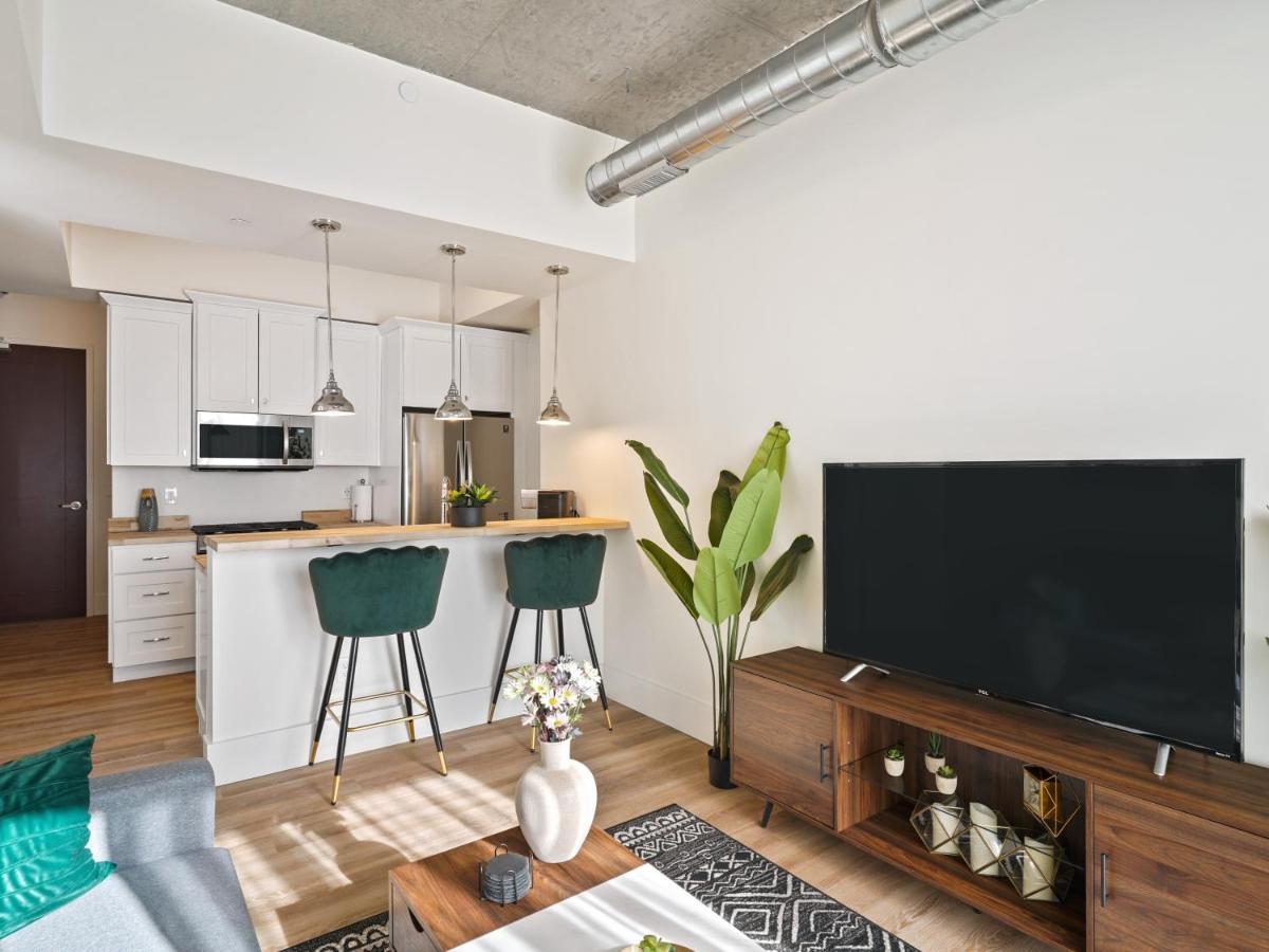 Clover Luxury High-Rise Downtown South Bend Bagian luar foto